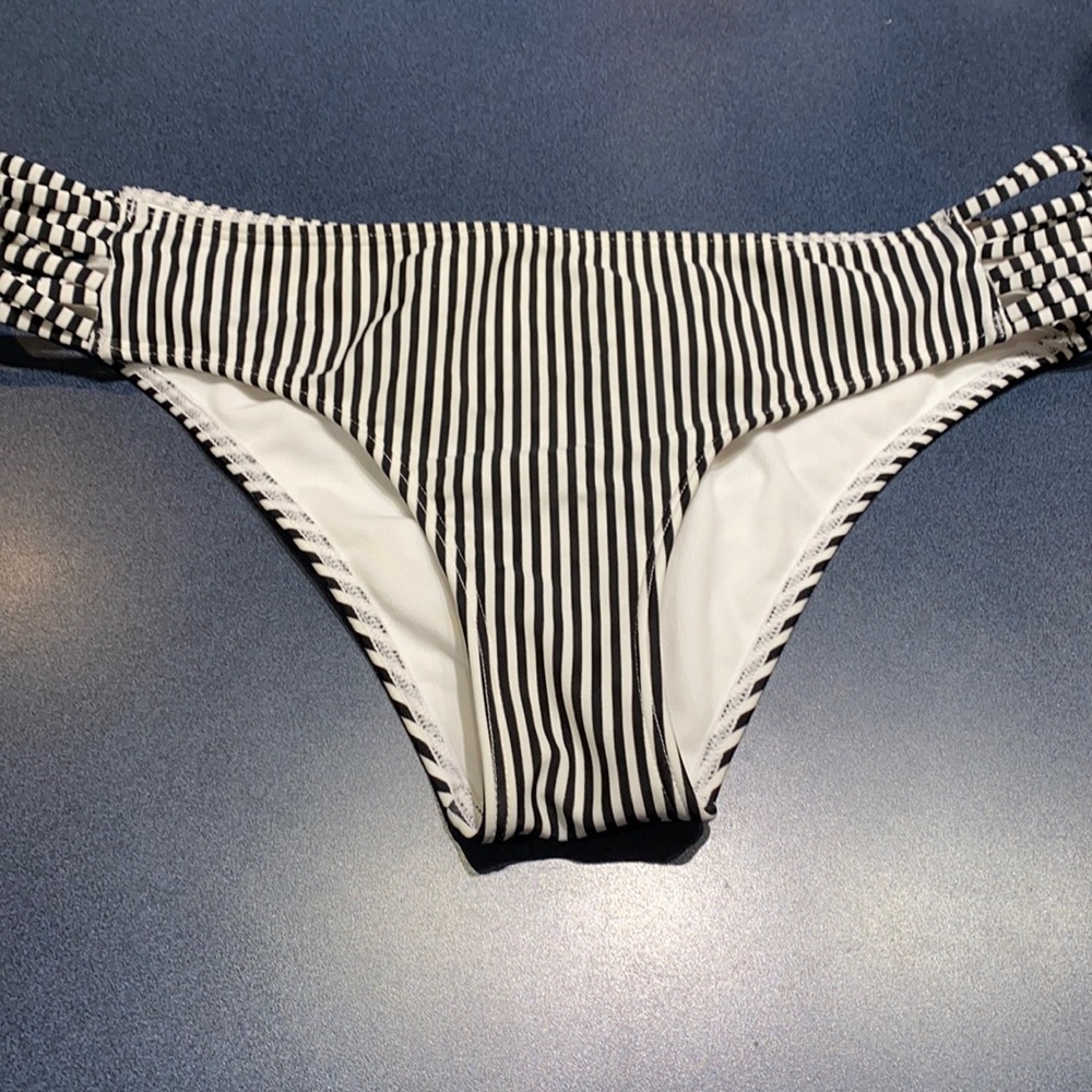 Hollister swim bottom